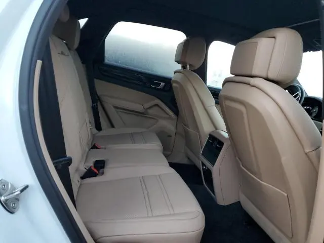 2023 PORSCHE CAYENNE BASE  