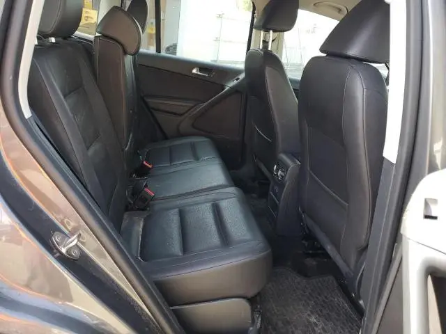 2016 VOLKSWAGEN TIGUAN S