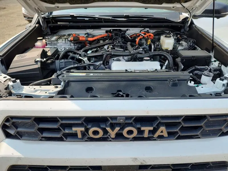 2025 TOYOTA 4RUNNER TRAILHUNTER HV  