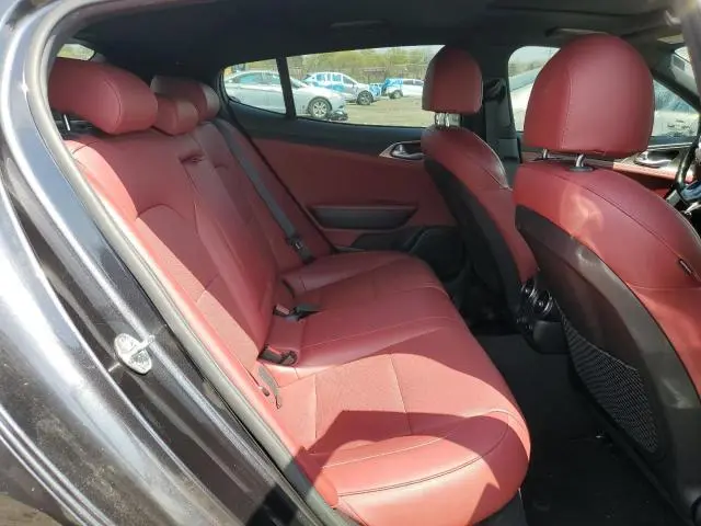 2022 KIA STINGER GT1  