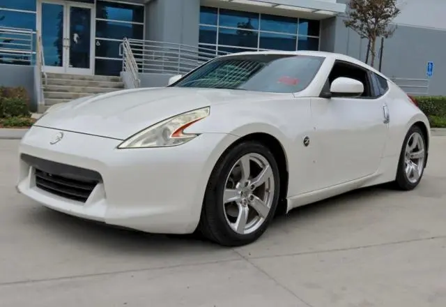 2011 NISSAN 370Z BASE  