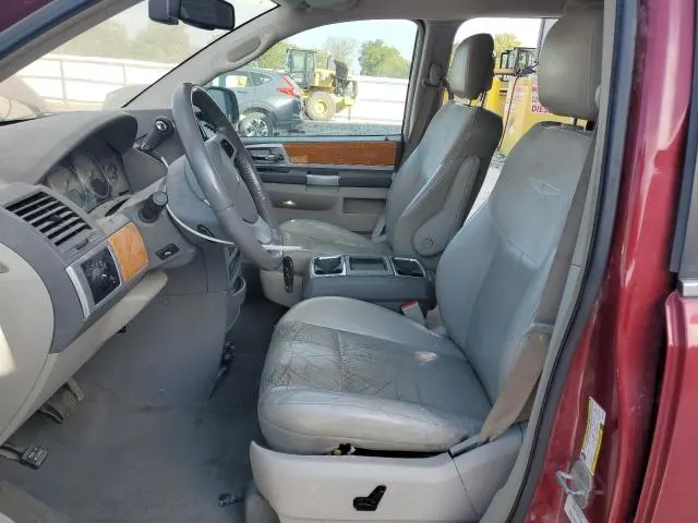 2010 CHRYSLER TOWN & COUNTRY LIMITED  