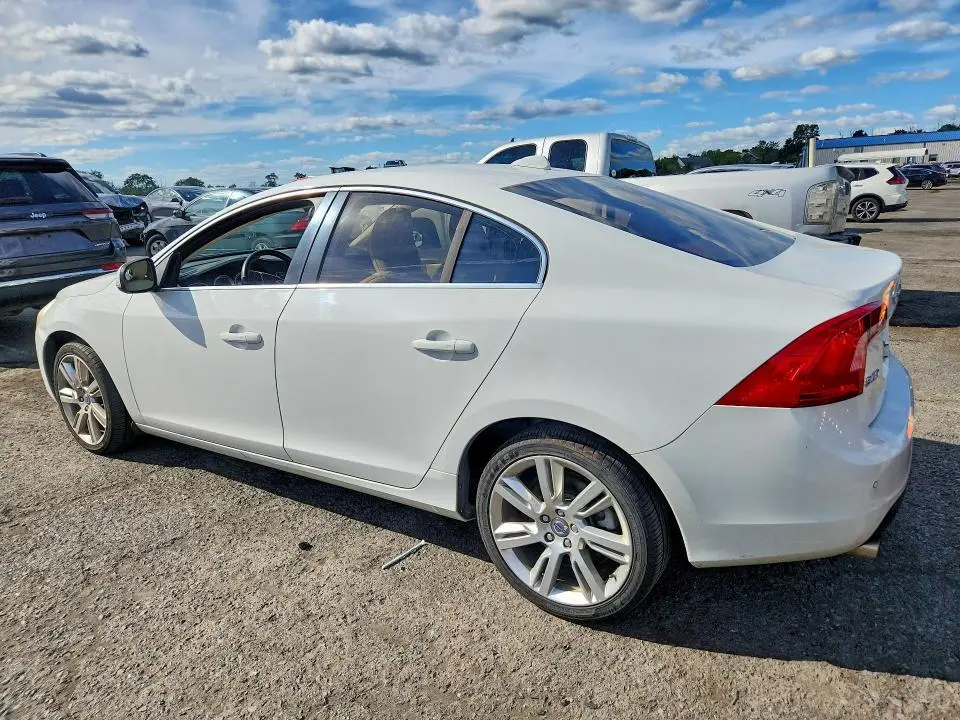 2013 VOLVO S60 T5  