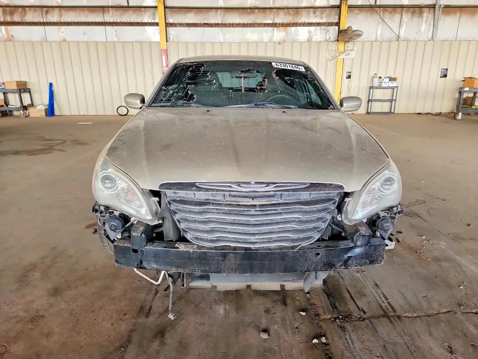 2013 CHRYSLER 200 LX  