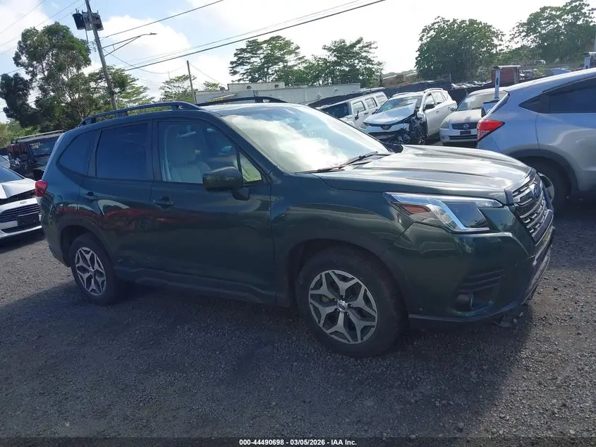 2022 SUBARU FORESTER PREMIUM