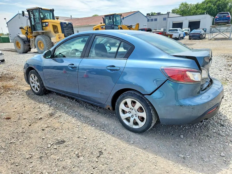 2011 MAZDA 3 I  