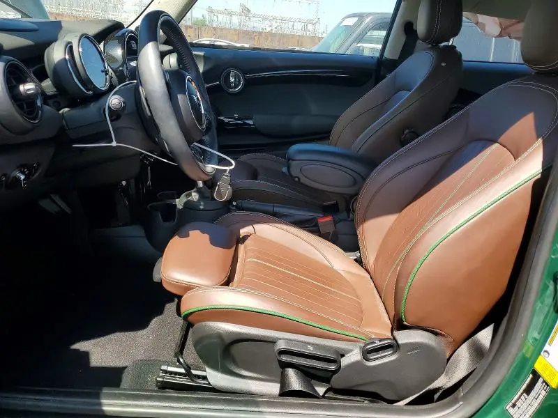 2019 MINI COOPER S  