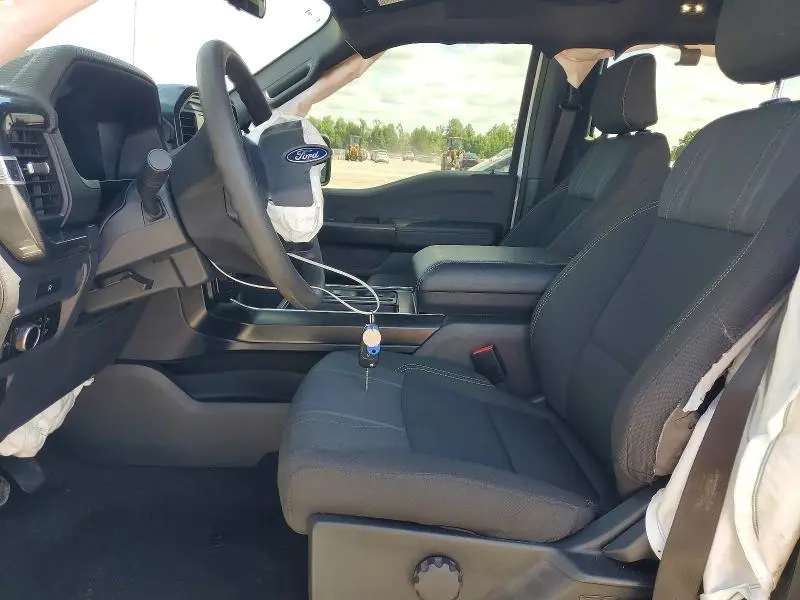 2025 FORD F150 STX  