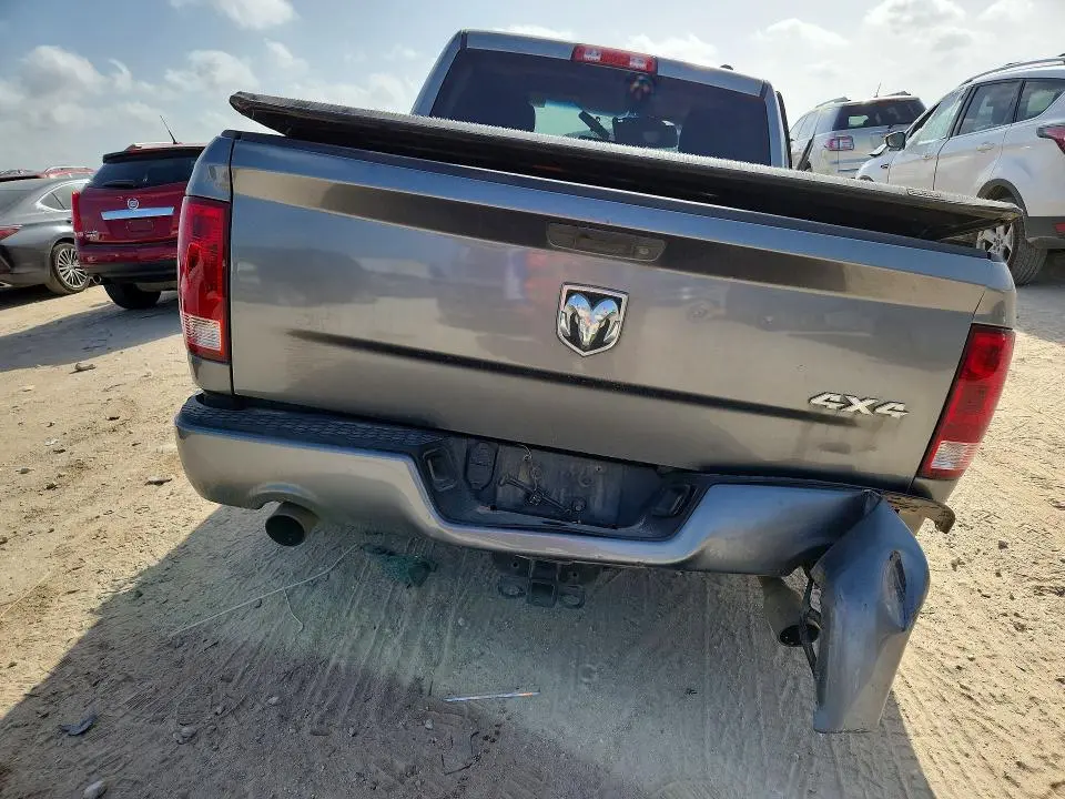 2012 DODGE RAM 1500 ST  