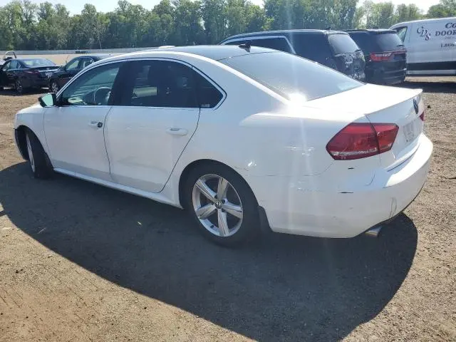 2015 VOLKSWAGEN PASSAT SE  