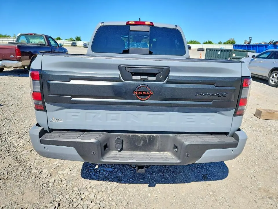 2025 NISSAN FRONTIER PRO-4X  