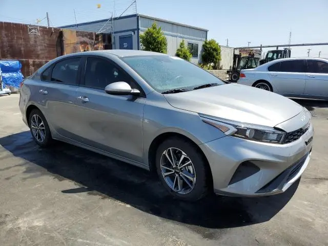 2022 KIA FORTE FE  