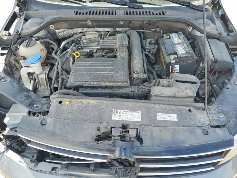 2016 VOLKSWAGEN JETTA SE  