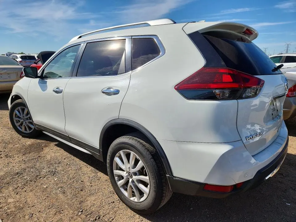 2019 NISSAN ROGUE SV  