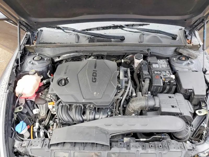 2022 HYUNDAI SONATA SE  