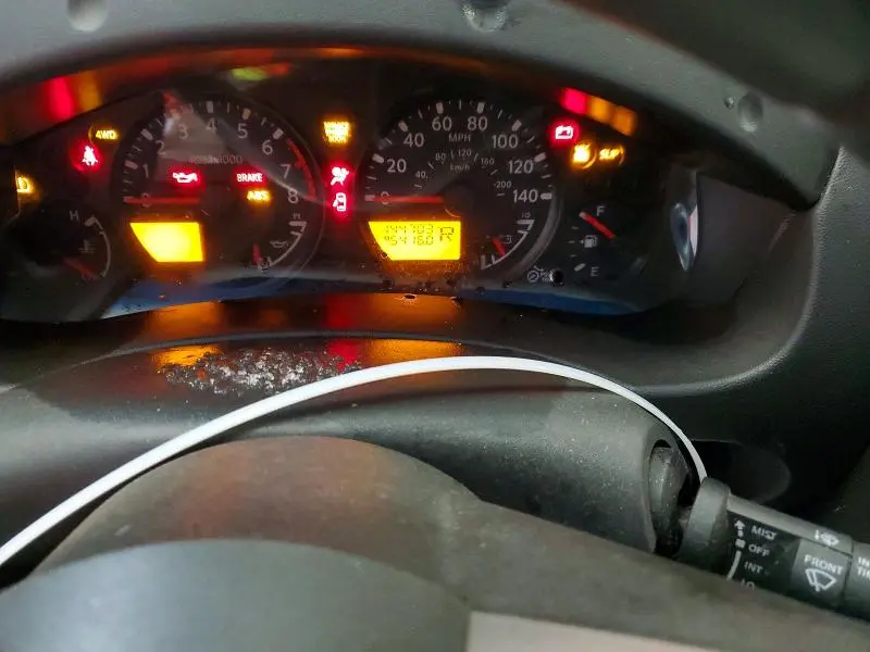 2010 NISSAN FRONTIER KING CAB SE  