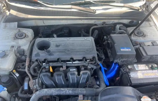 2010 HYUNDAI SONATA GLS  