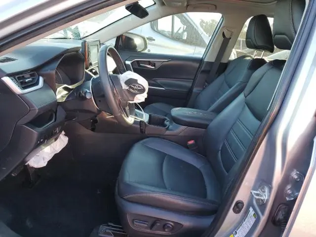 2022 TOYOTA RAV4 XLE PREMIUM  