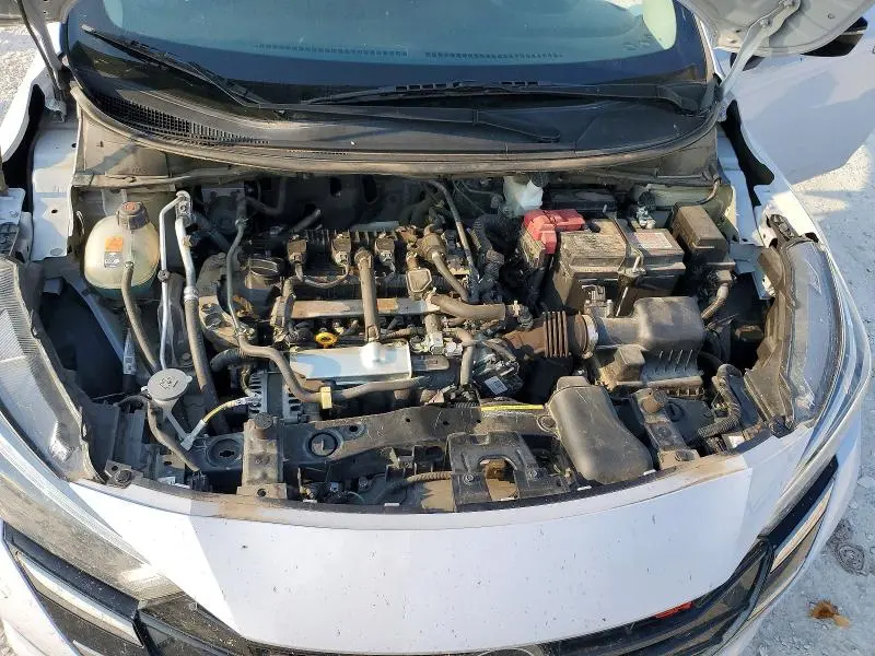 2023 NISSAN VERSA SR  