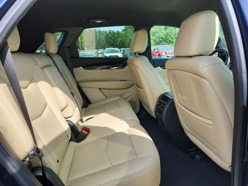 2017 CADILLAC XT5   