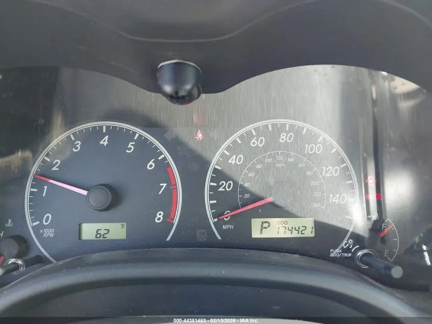 2011 TOYOTA COROLLA LE