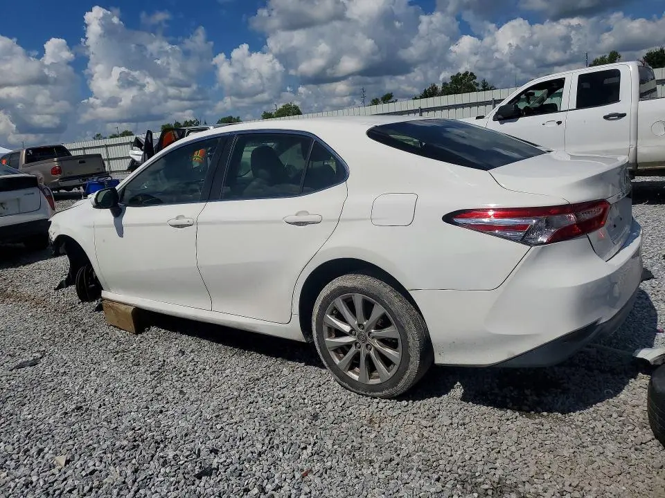 2018 TOYOTA CAMRY LE  