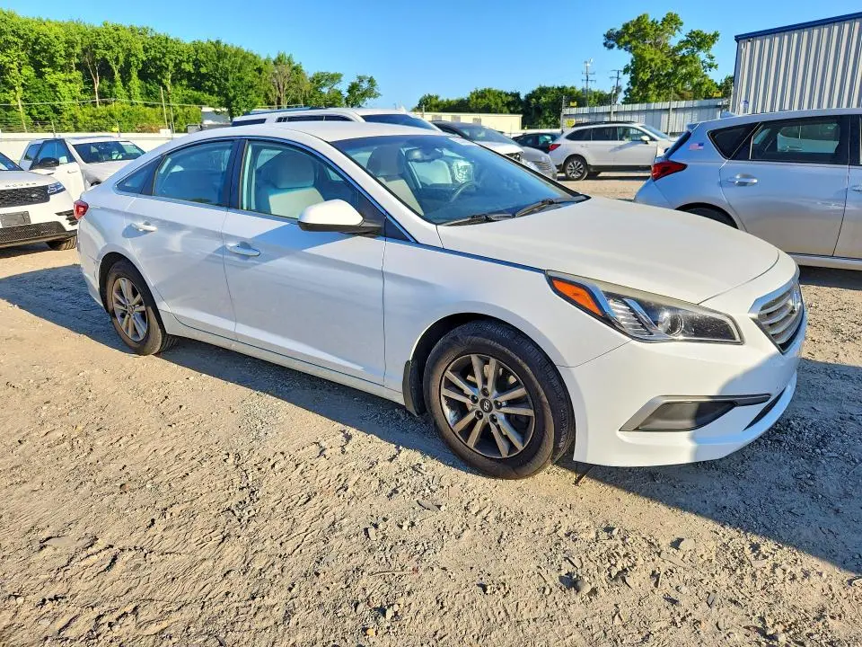 2017 HYUNDAI SONATA SE  