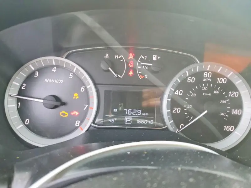 2015 NISSAN SENTRA SR  