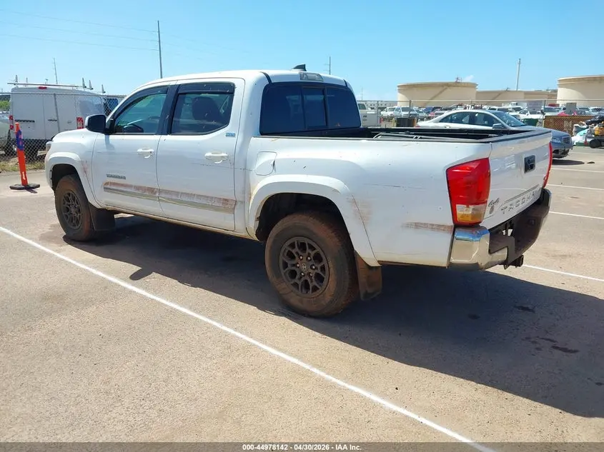 2017 TOYOTA TACOMA SR5 V6