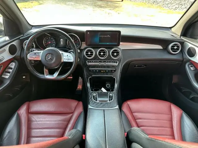 2021 MERCEDES-BENZ GLC 300  