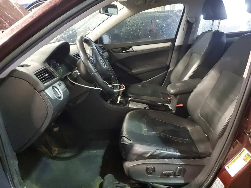 2012 VOLKSWAGEN PASSAT SE  