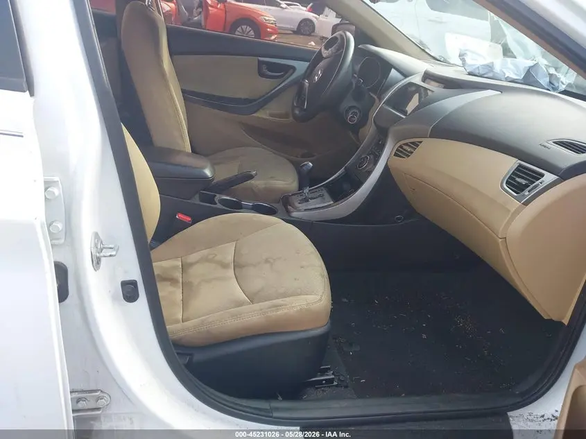 2013 HYUNDAI ELANTRA GLS