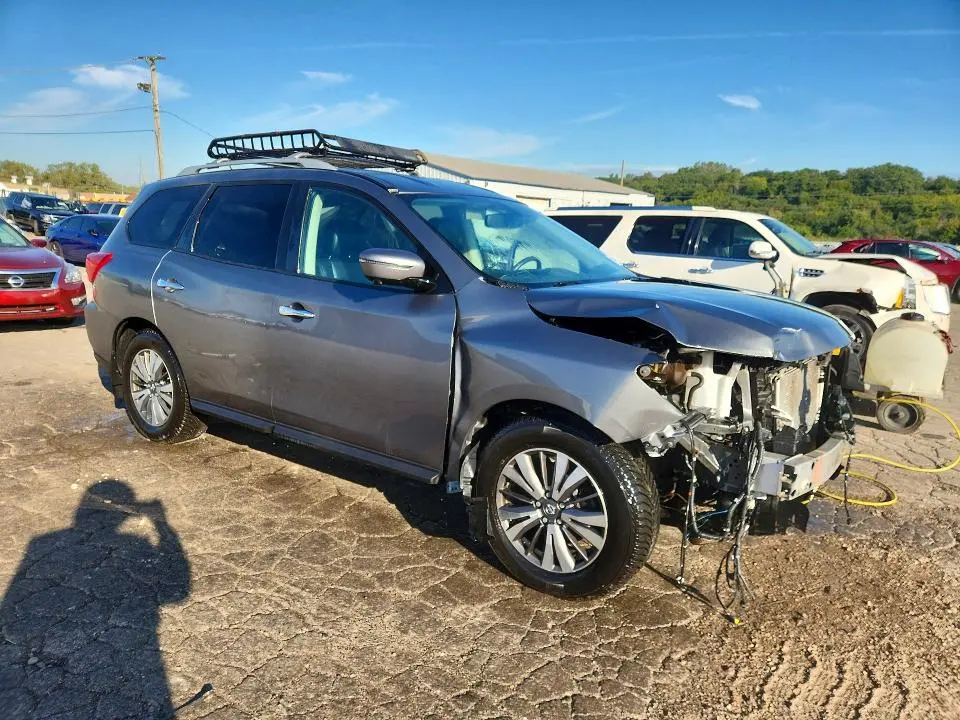 2017 NISSAN PATHFINDER S  