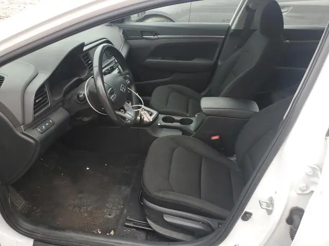 2020 HYUNDAI ELANTRA SEL  