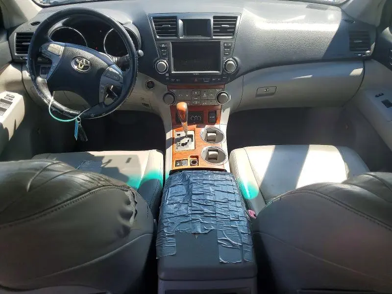 2010 TOYOTA HIGHLANDER LIMITED  