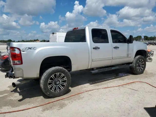 2012 GMC SIERRA K2500 SLE  