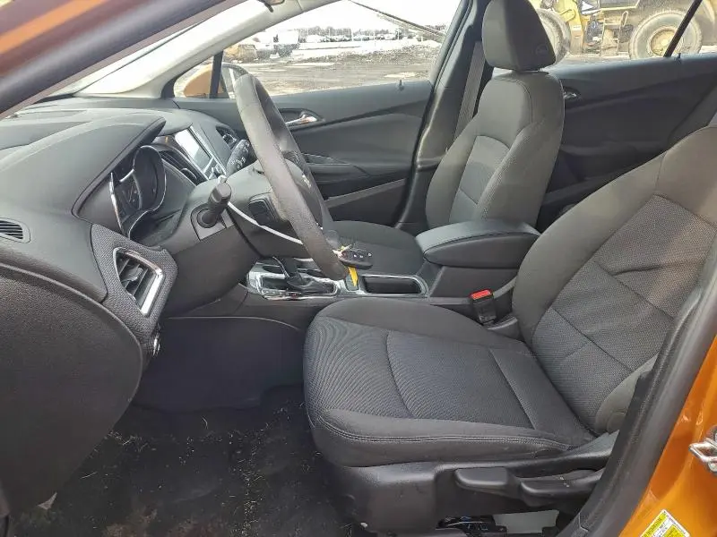 2017 CHEVROLET CRUZE LT  