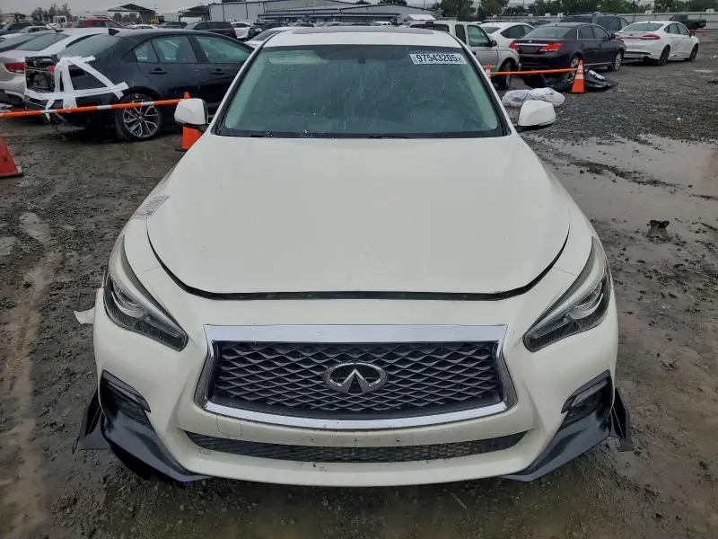 2018 INFINITI Q50 LUXE  
