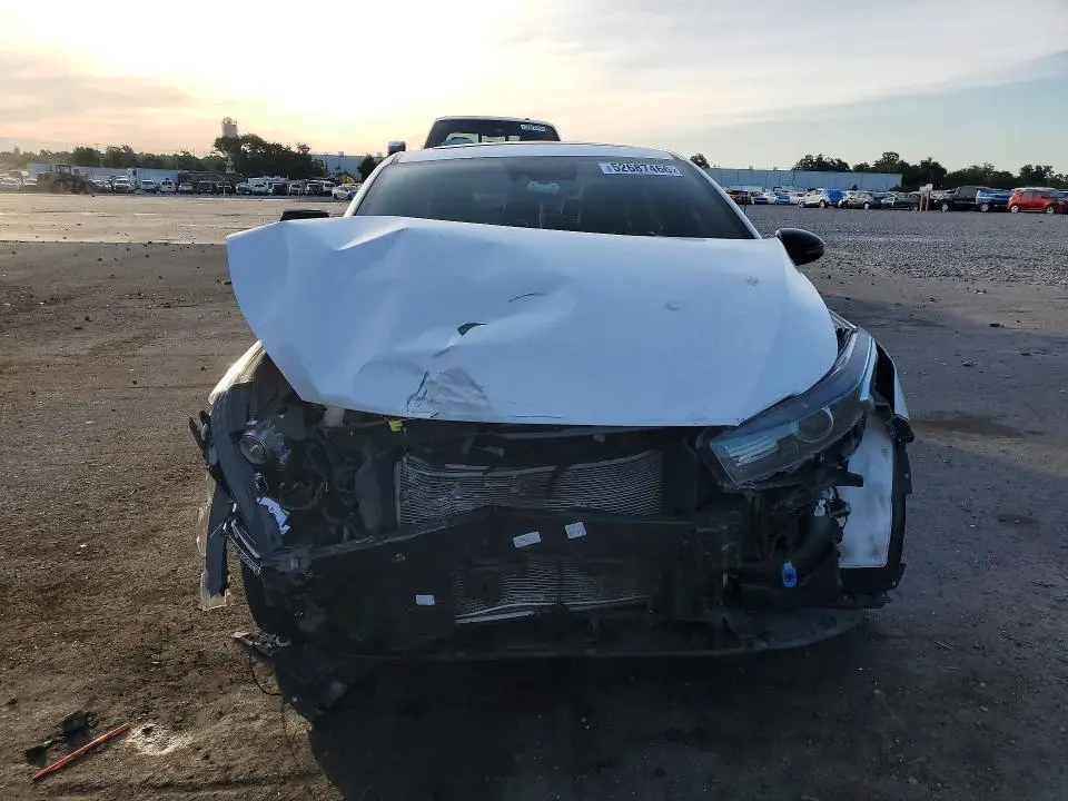 2023 KIA FORTE GT LINE  