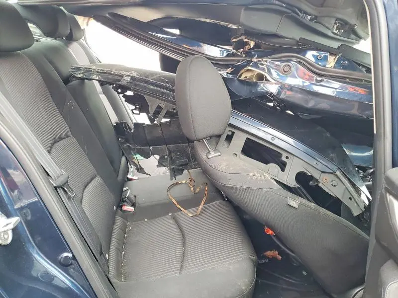 2016 MAZDA 3 TOURING  