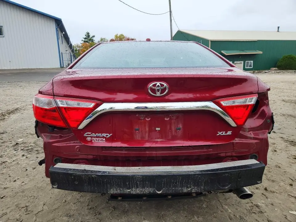 2017 TOYOTA CAMRY XLE  