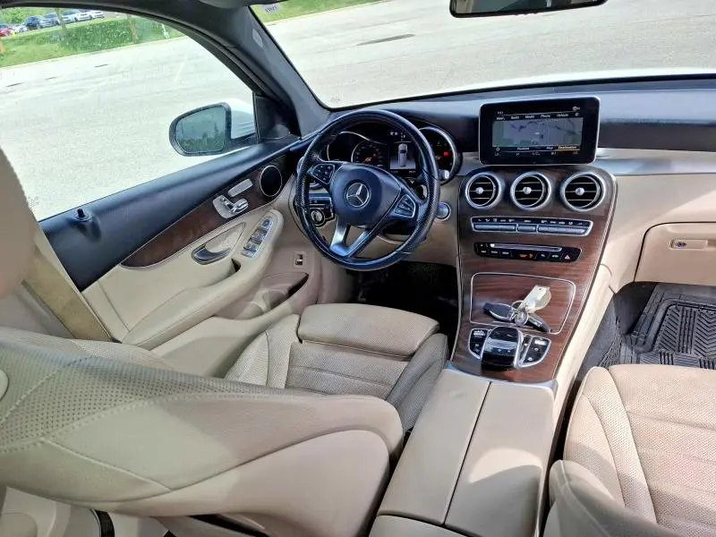 2019 MERCEDES-BENZ GLC 300 4MATIC  