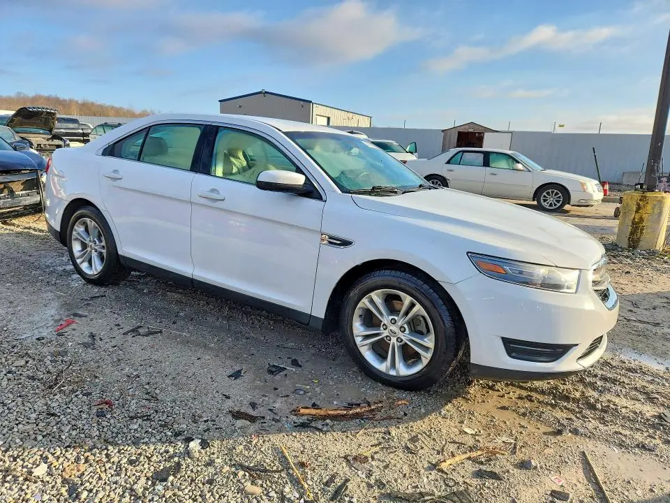 2014 FORD TAURUS SEL  