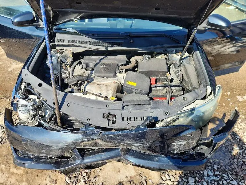 2014 TOYOTA CAMRY SE  