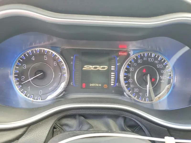 2016 CHRYSLER 200 LIMITED  