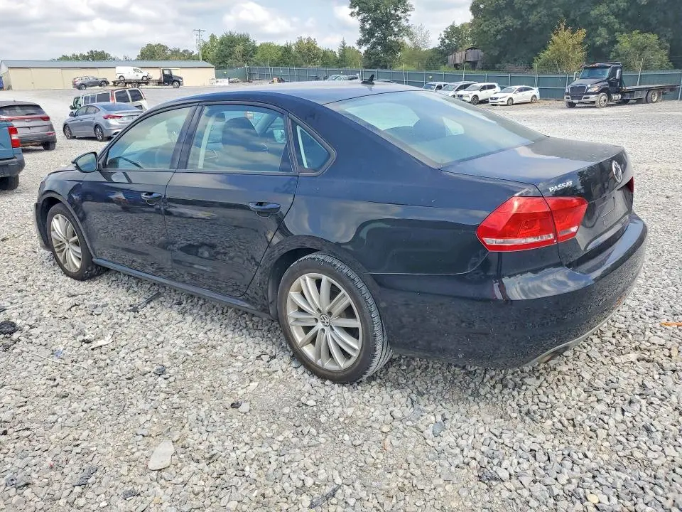 2012 VOLKSWAGEN PASSAT S  
