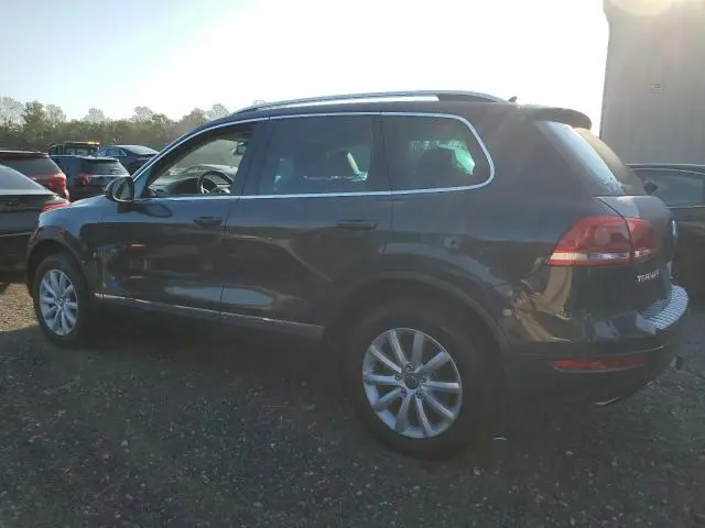 2011 VOLKSWAGEN TOUAREG V6  