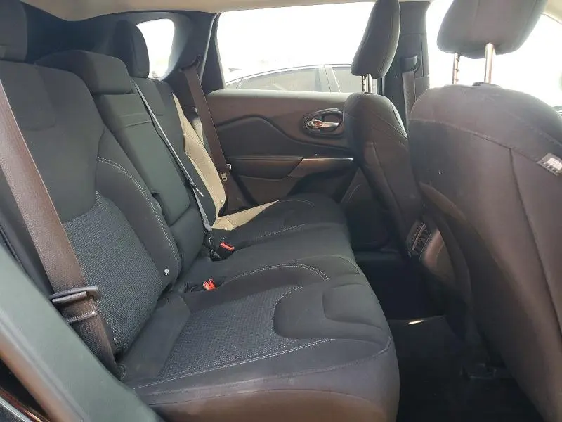 2019 JEEP CHEROKEE LATITUDE, LONGITUDE, NORTH  