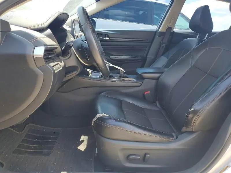 2020 NISSAN ALTIMA SR  