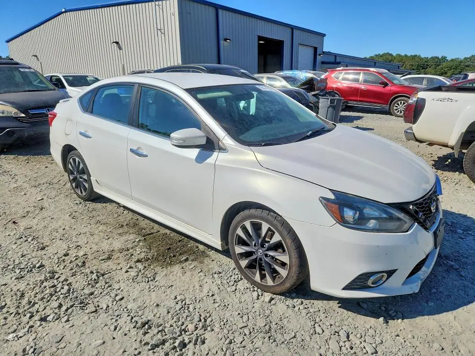 2016 NISSAN SENTRA SR  